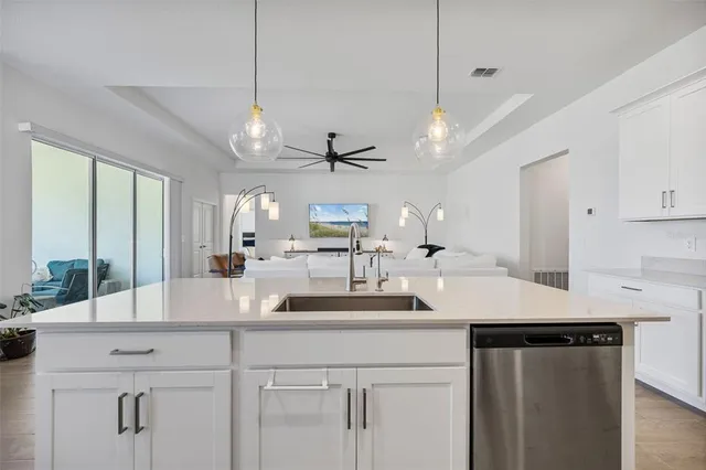 $3,700 | 6834 115th Street East, Palmetto, FL 34221