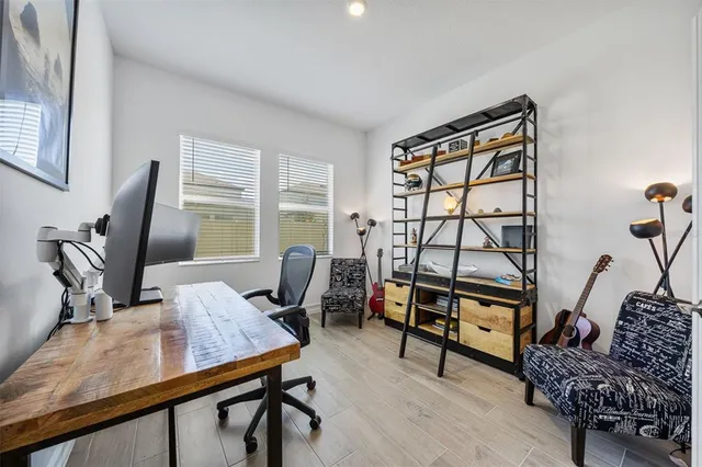 $3,700 | 6834 115th Street East, Palmetto, FL 34221