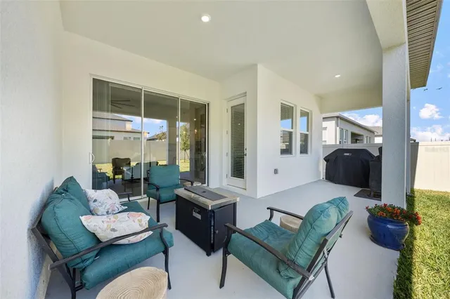 $3,700 | 6834 115th Street East, Palmetto, FL 34221