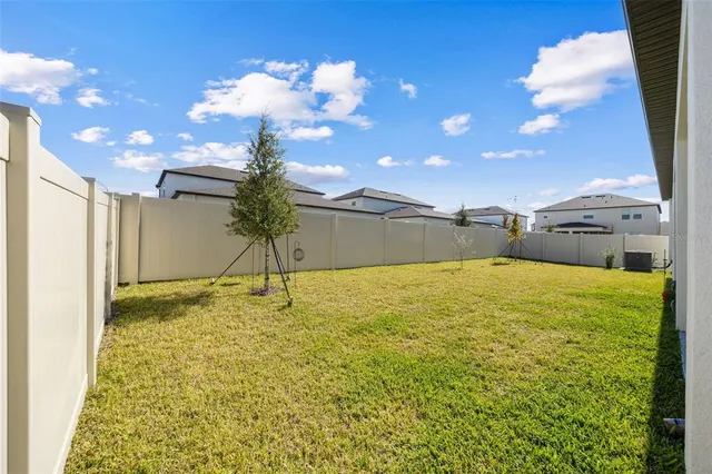 $3,700 | 6834 115th Street East, Palmetto, FL 34221