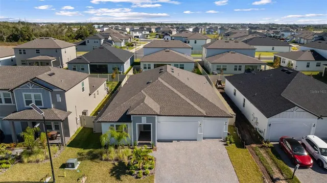 $3,700 | 6834 115th Street East, Palmetto, FL 34221