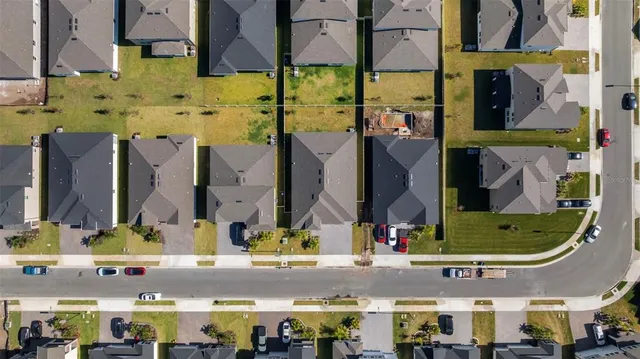 $3,700 | 6834 115th Street East, Palmetto, FL 34221