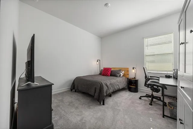 $3,700 | 6834 115th Street East, Palmetto, FL 34221