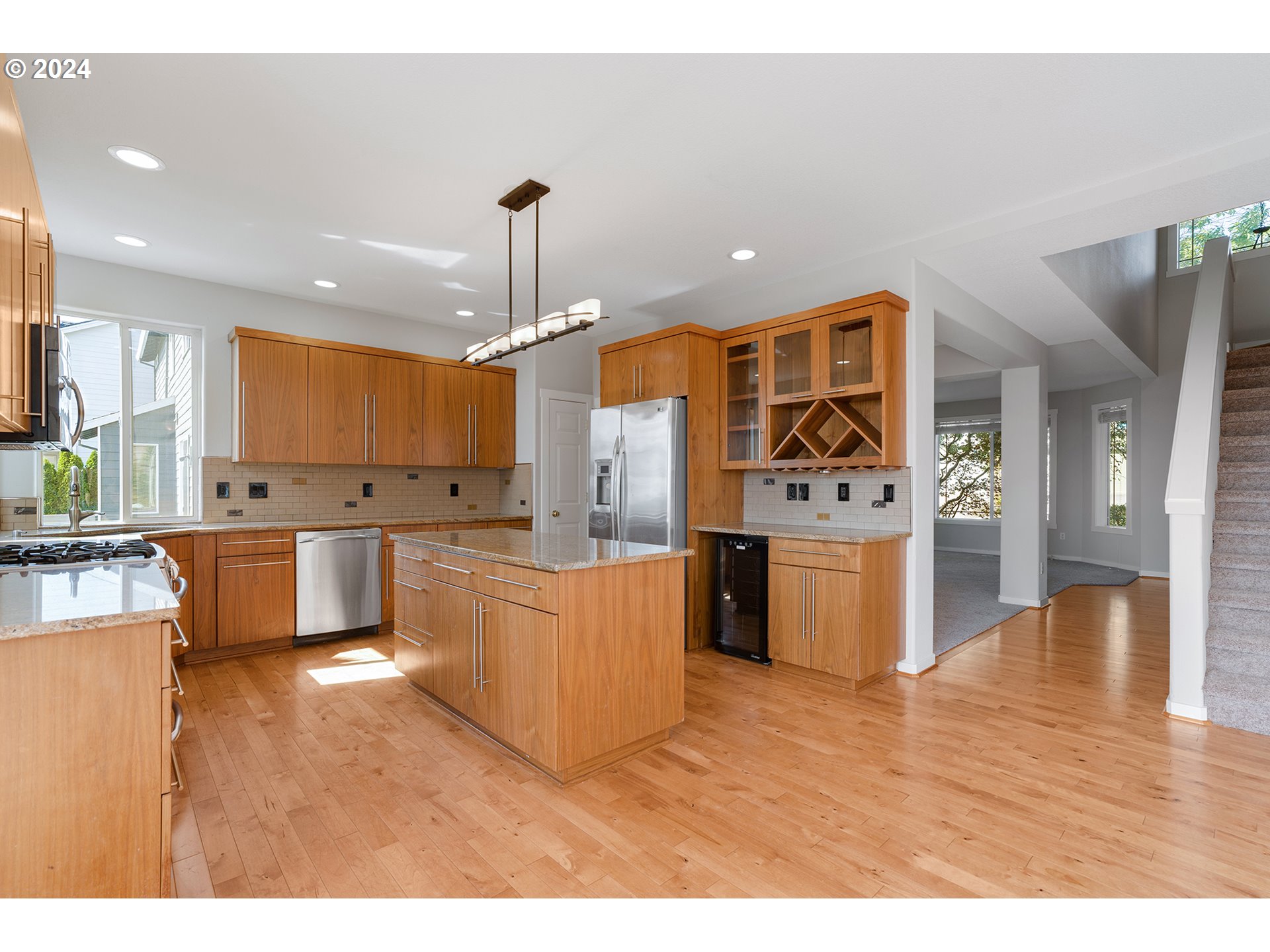 12250 Southwest Aspen Ridge Drive Portland, OR 97224 - Photo 10 of 45 Gallery Image 10