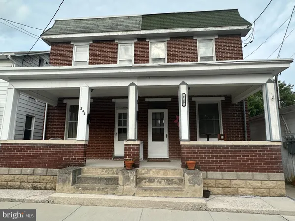 $1,850 | 239 North Stratton Street, Gettysburg, PA 17325