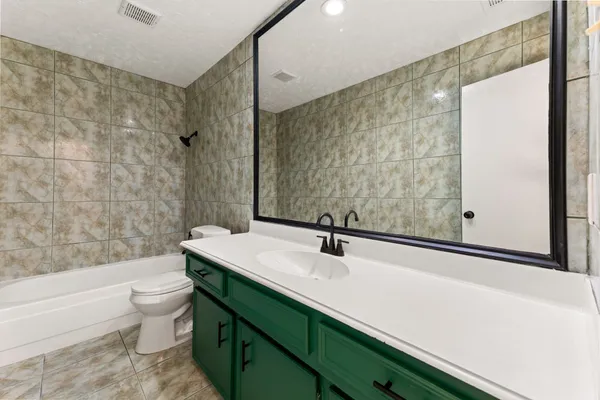 $222,000 | 36 Pinehurst Lane, Missouri City, TX 77459