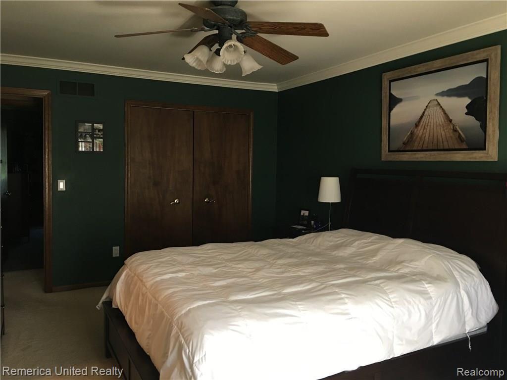 930 Dahlia Lane Rochester Hills, MI 48307 - Photo 22 of 32