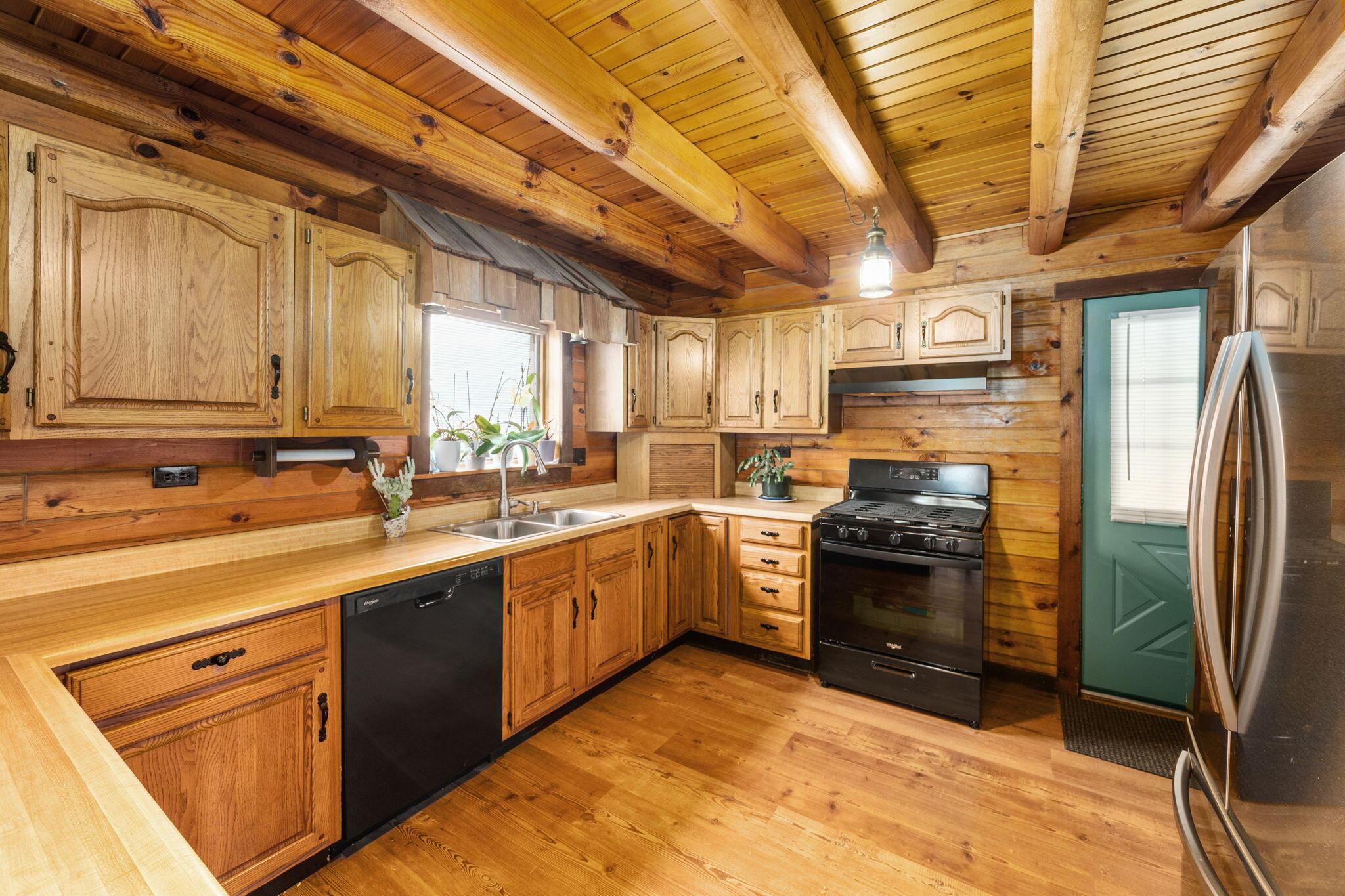 9168 Bremen Road Logan, OH 43138 - Photo 18 of 83 Kitchen
