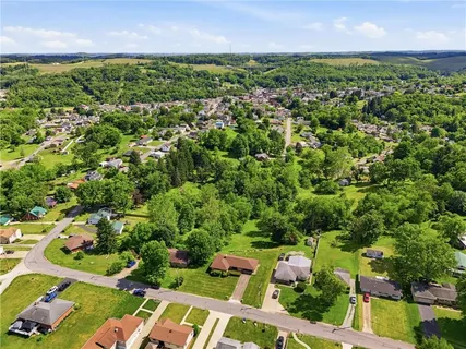 $284,900 | 505 Fannie St Extension, McDonald, PA 15057