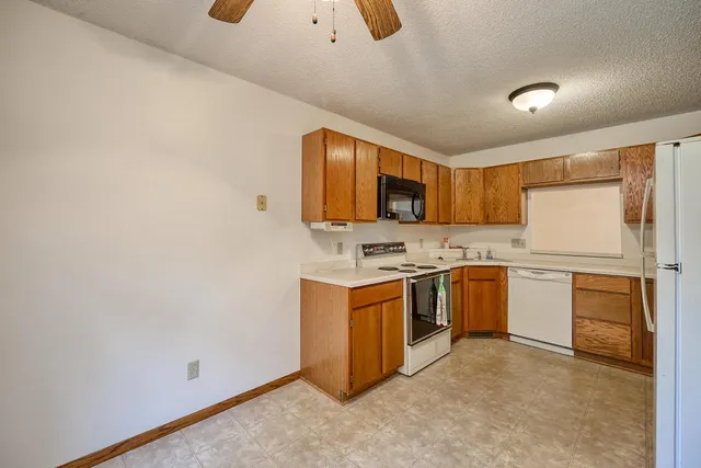 $149,900 | 4130 3rd Street Northeast, Unit 103, Columbia Heights, MN 55421