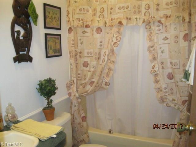259 Emmanuel Church Road Asheboro, NC 27205 - Photo 9 of 13 Gallery Image 9