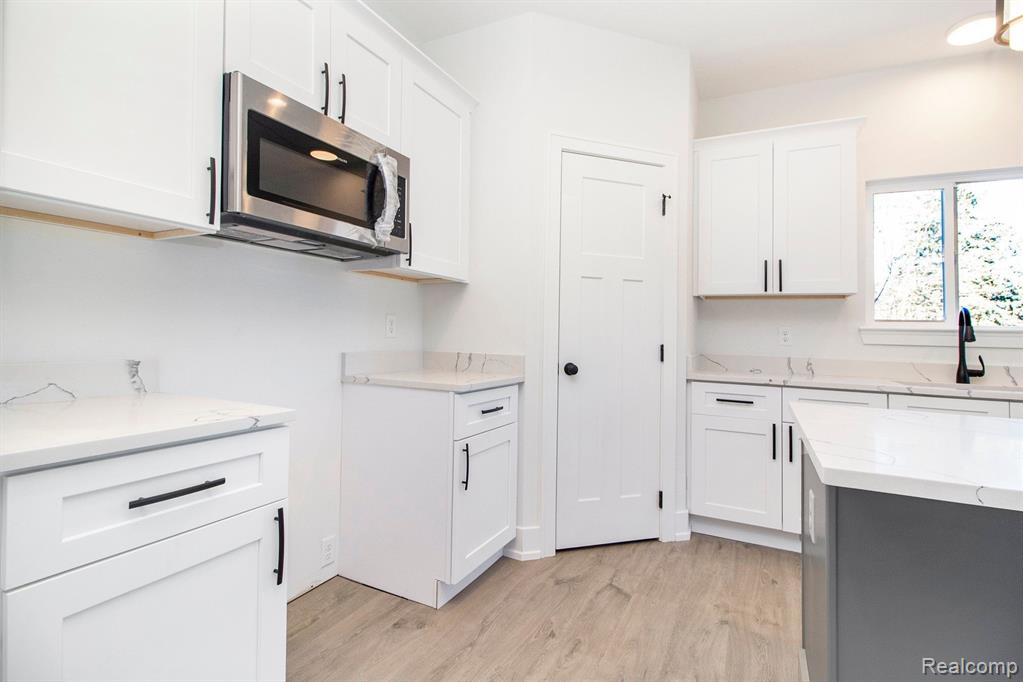 711 Merrimac Road Canton, MI 48188 - Photo 6 of 22