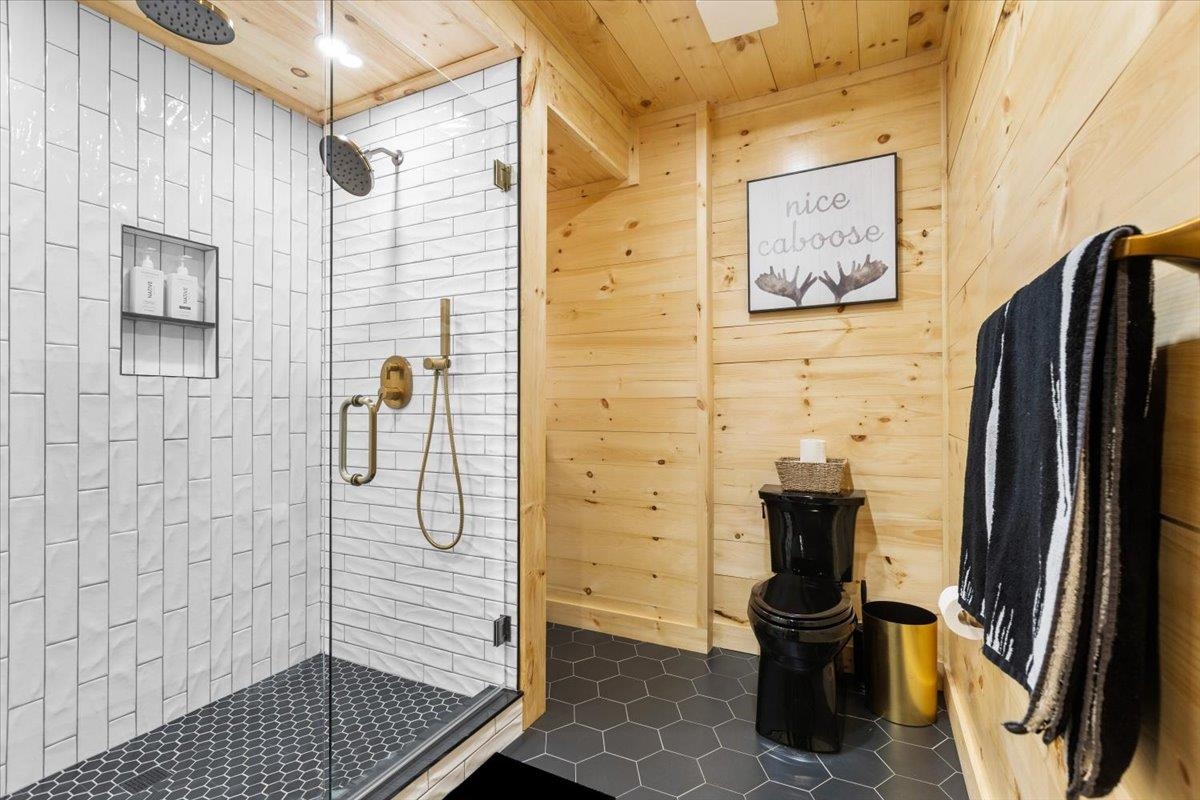 135 Lakeside Drive Haverhill, NH 03785 - Photo 20 of 42