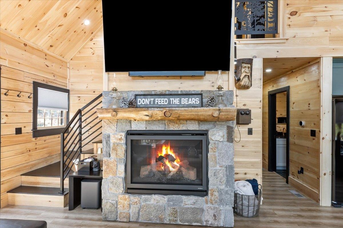 135 Lakeside Drive Haverhill, NH 03785 - Photo 10 of 42