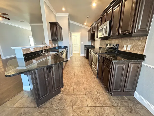 $2,225 | 5612 109th Street, Lubbock, TX 79424