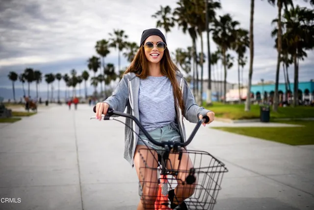 a view of outdoor space and entertaining space