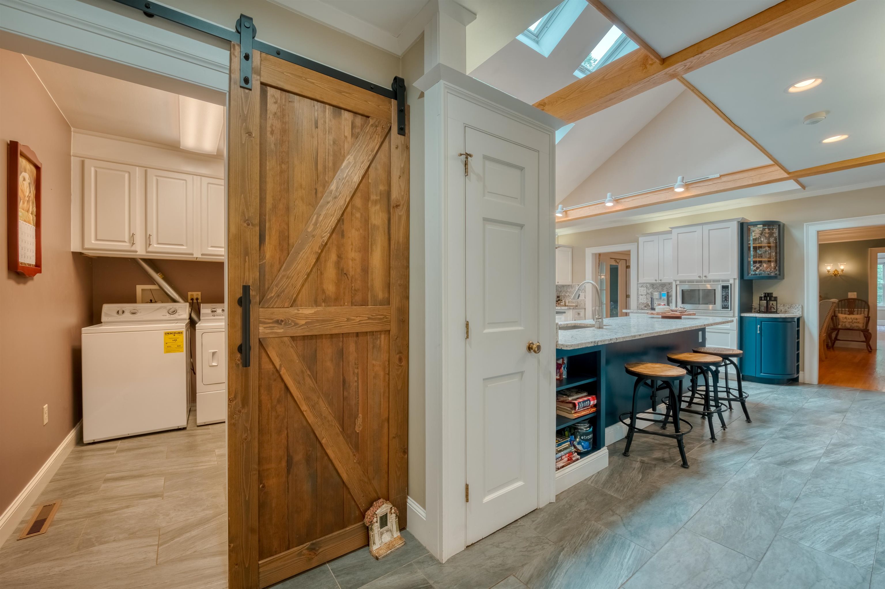 34 Flagg Road Hollis, NH 03049 - Photo 4 of 40