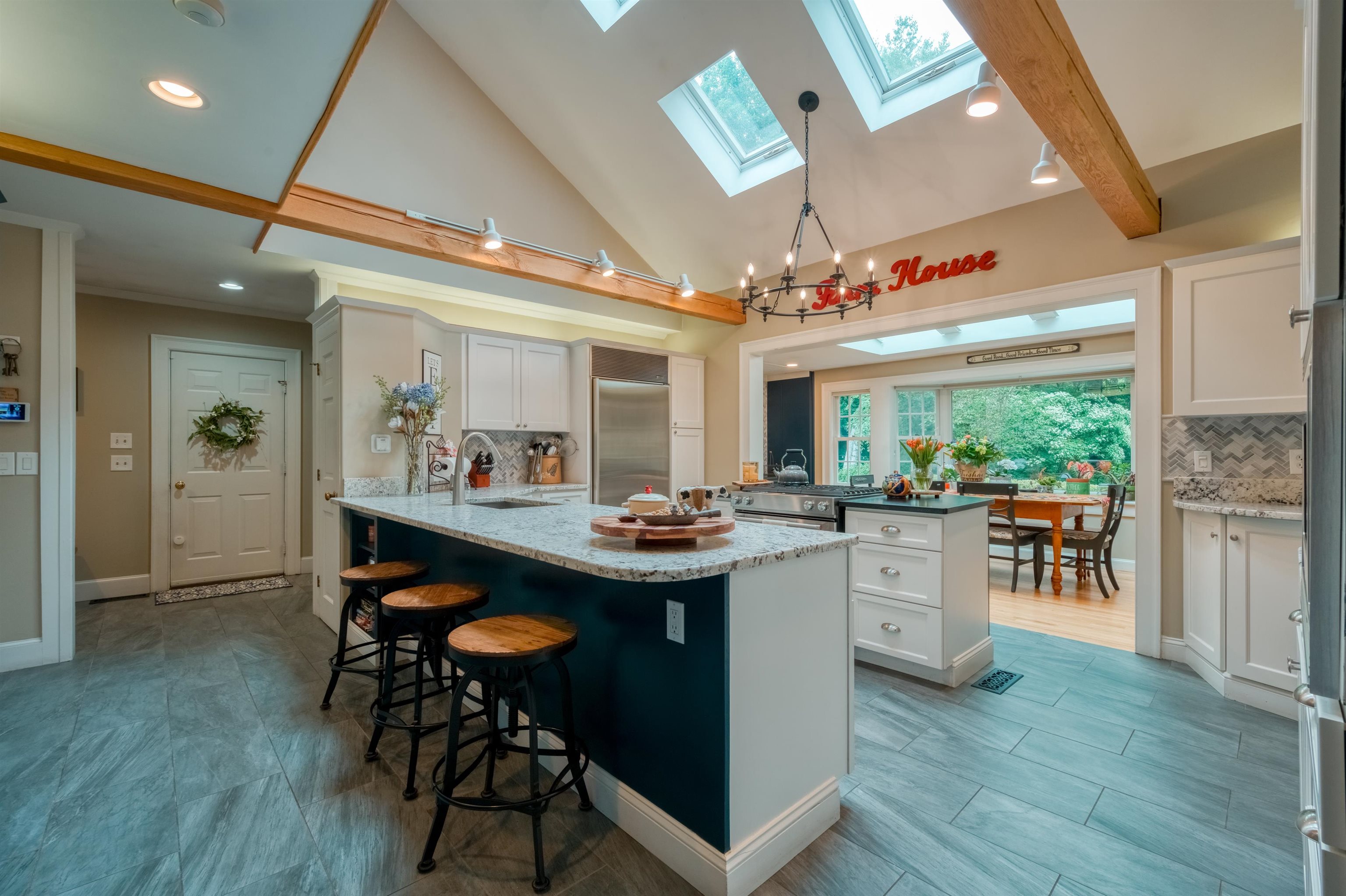 34 Flagg Road Hollis, NH 03049 - Photo 5 of 40