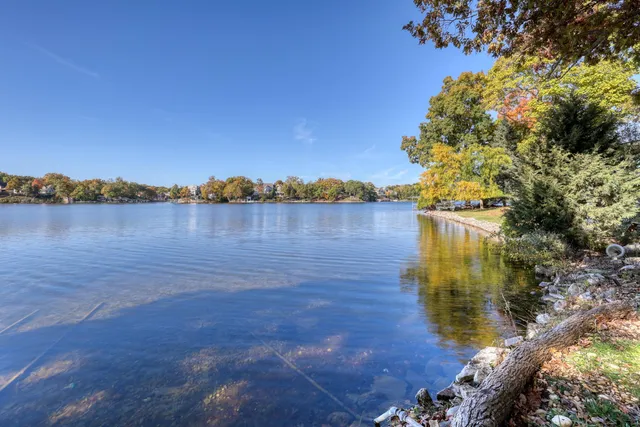 $1,350,000 | W339-n5333 Rd O, Merton, WI 53058