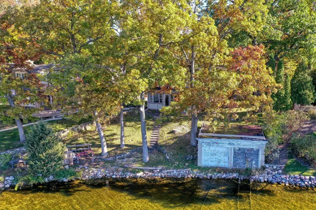 $1,350,000 | W339-n5333 Rd O, Merton, WI 53058