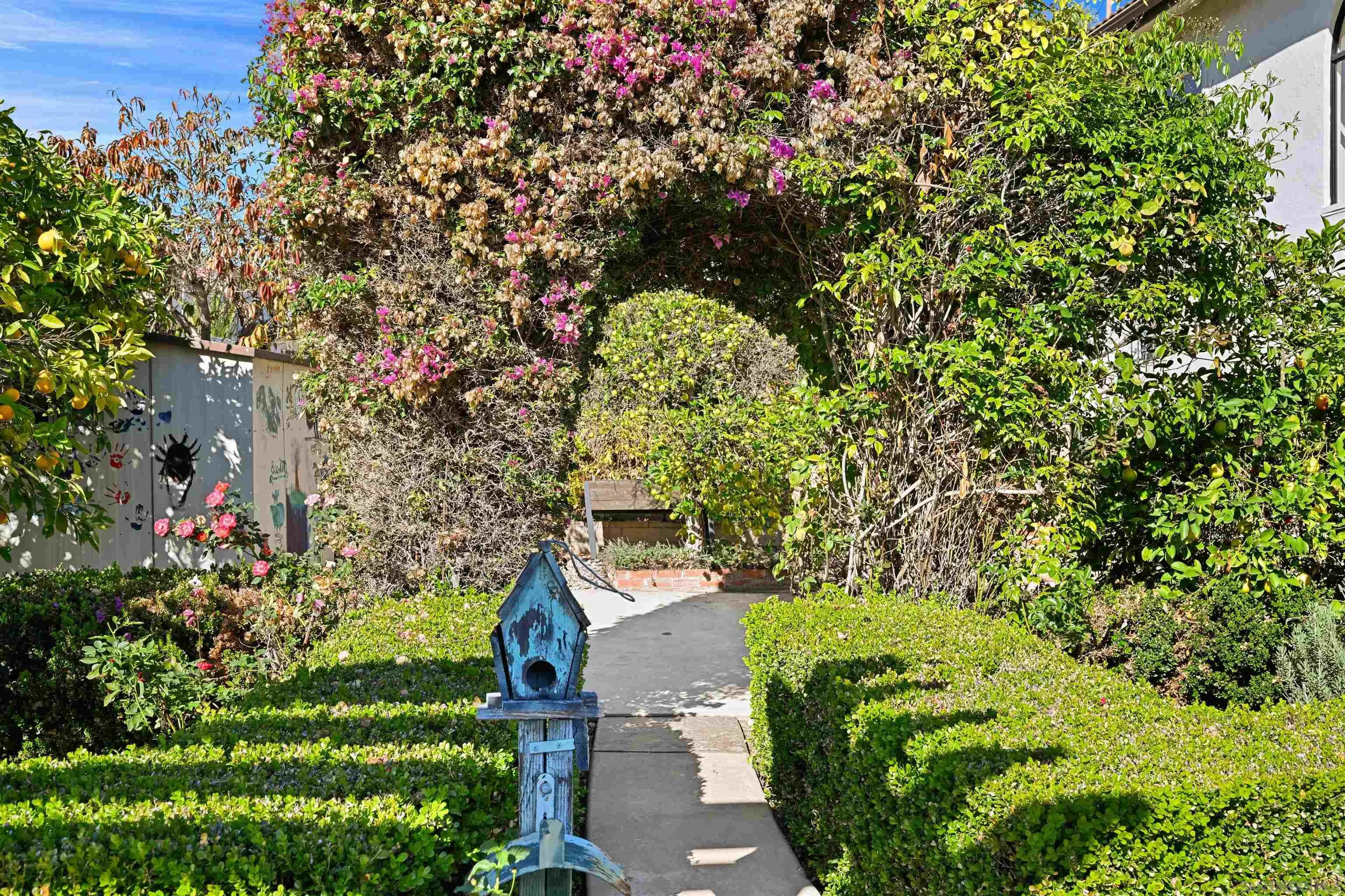 9219 Inverness Road Santee, CA 92071 - Photo 40 of 48