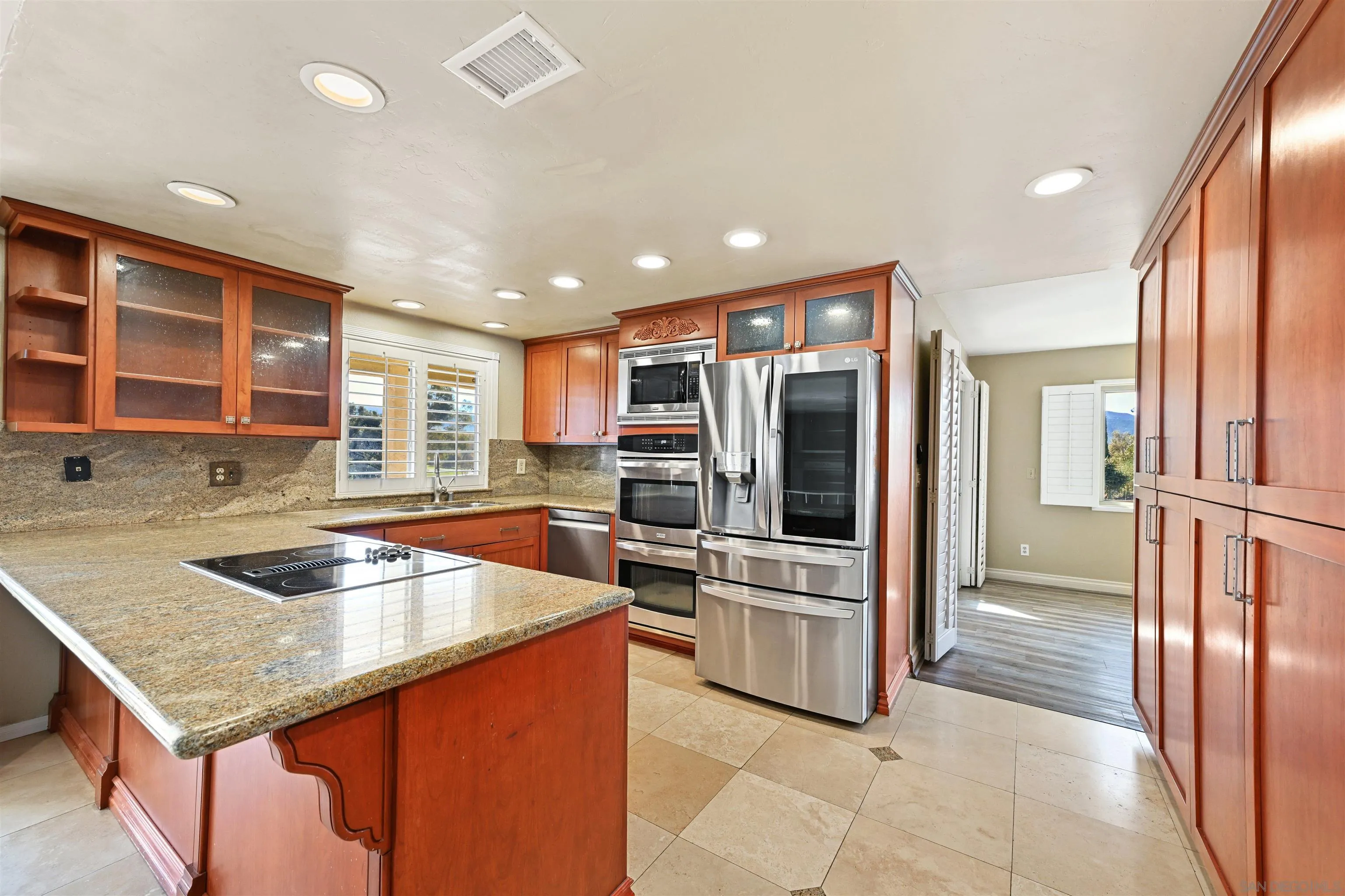 9219 Inverness Road Santee, CA 92071 - Photo 8 of 48