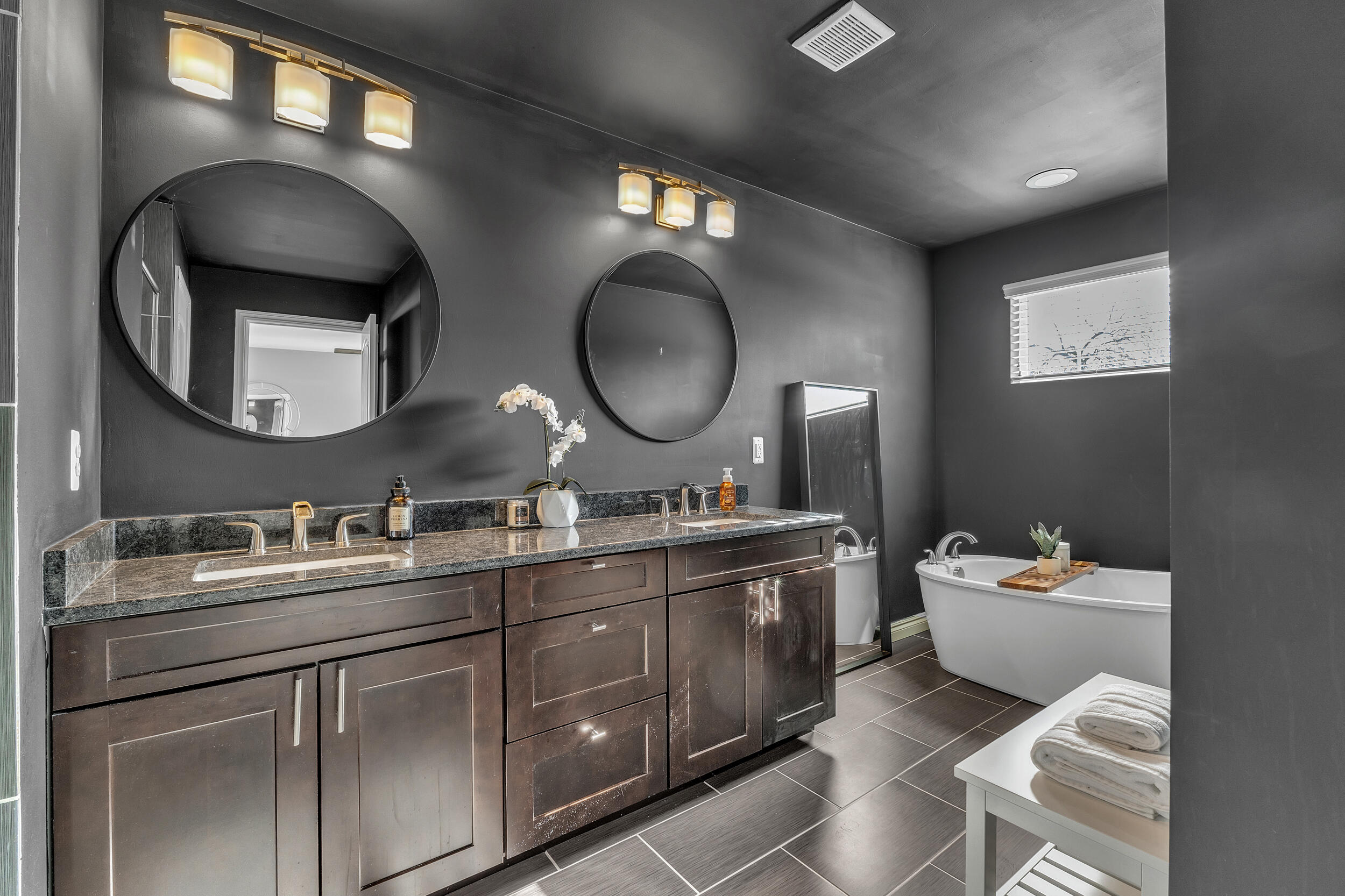 938 East 2nd Street Royal Oak, MI 48067 - Photo 39 of 71 2nd st.-43