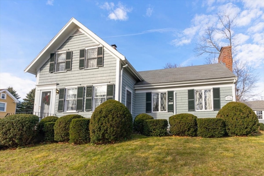 7 Kent's Lane Hingham, MA 02043 - Photo 1 of 31