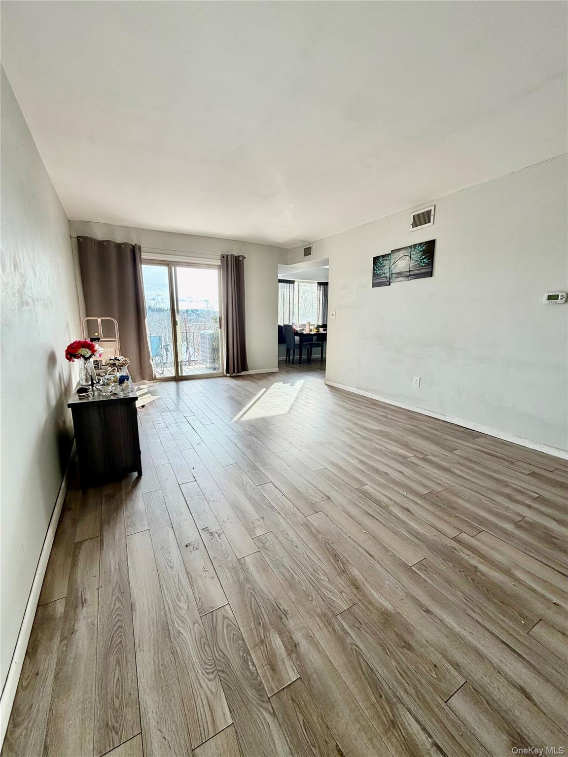 26 Cooper Road, Unit 312 Poughkeepsie, NY 12603 - Photo 2 of 11