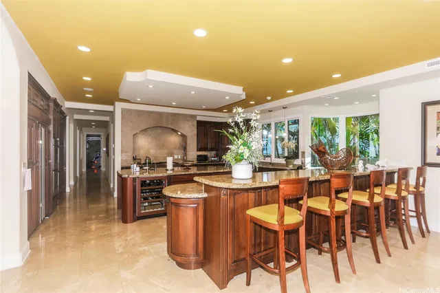 $18,500,000 | Undisclosed Address, Honolulu, HI 96825