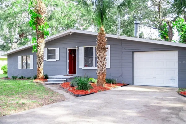 $2,200 | 313 Center Avenue, Daytona Beach, FL 32117