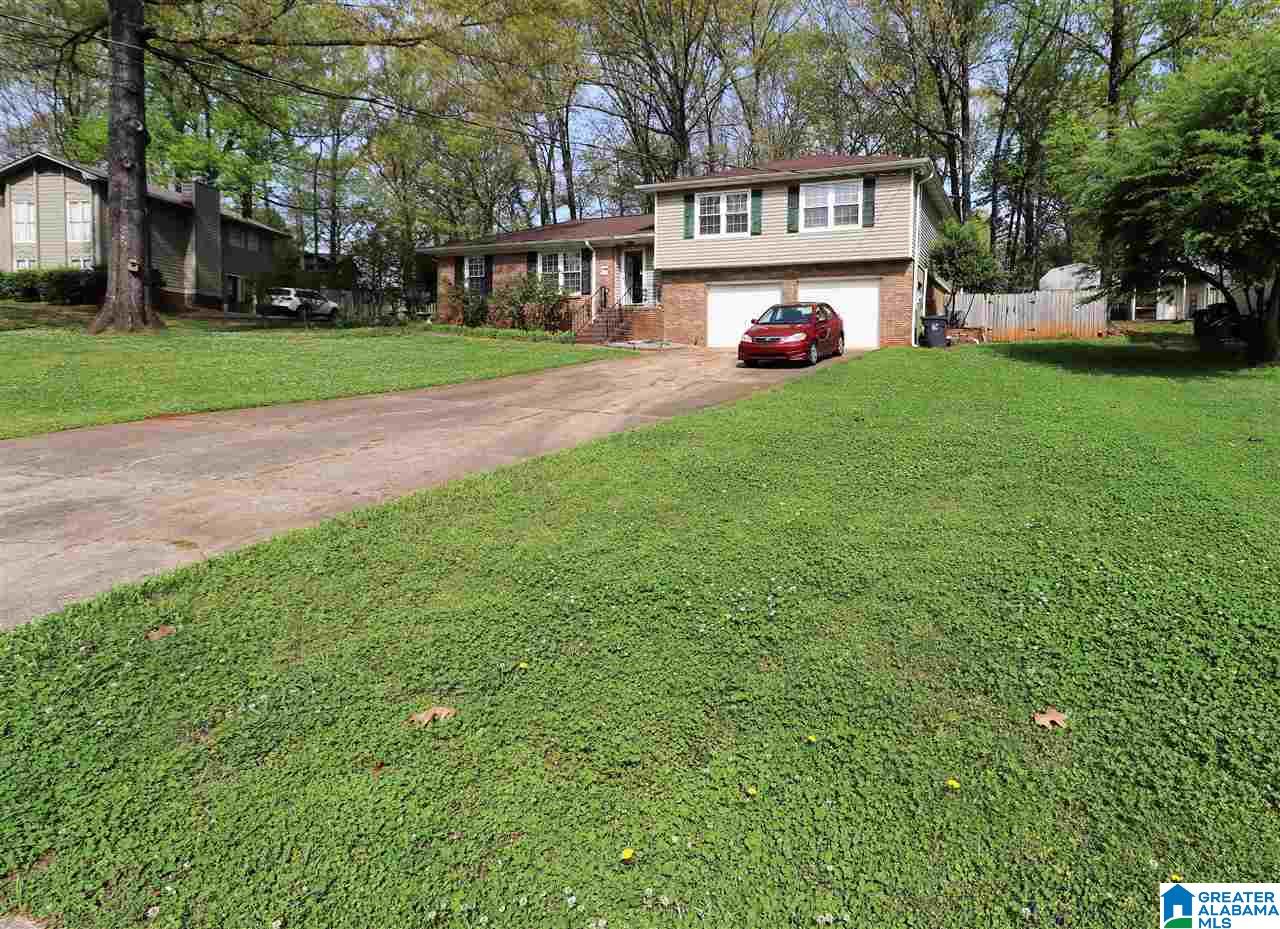 4634 Burningtree Lane Pelham, AL 35124 - Photo 2 of 30