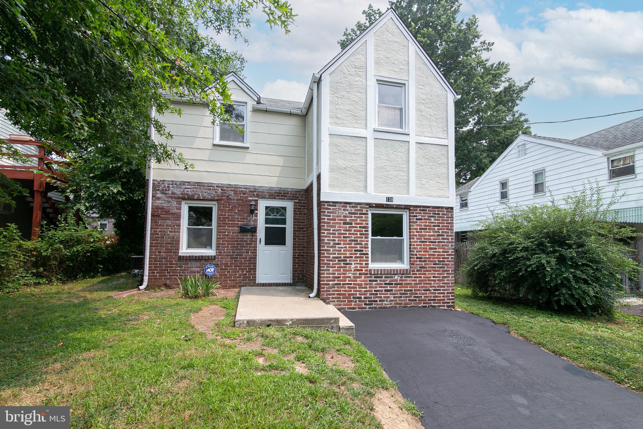 138 Fairview Road Woodlyn, PA 19094 - Photo 3 of 31 Gallery Image 3