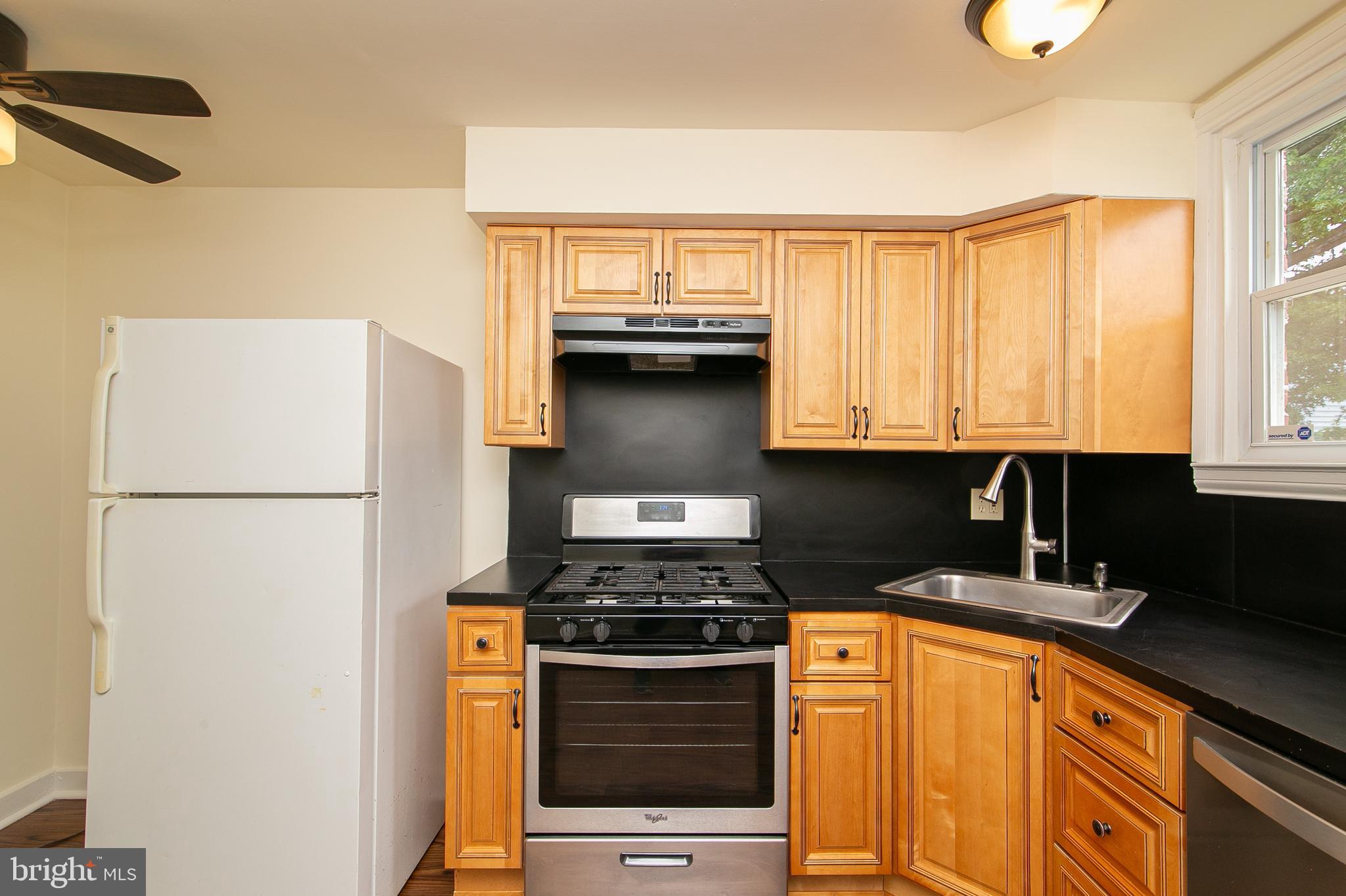 138 Fairview Road Woodlyn, PA 19094 - Photo 10 of 31 Gallery Image 10