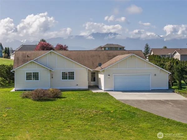 $699,000 | 315 Dungeness Greens Way, Sequim, WA 98382