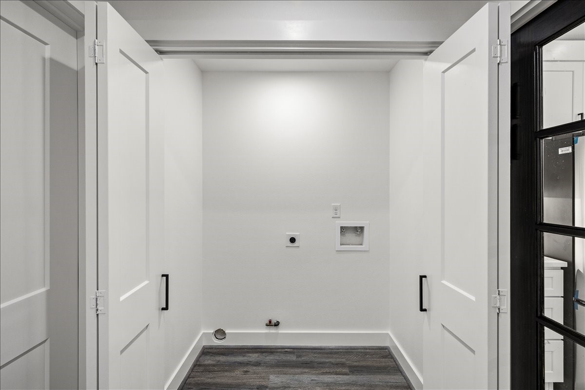 14103 3rd Street Santa Fe, TX 77517 - Photo 20 of 46 a view of small space