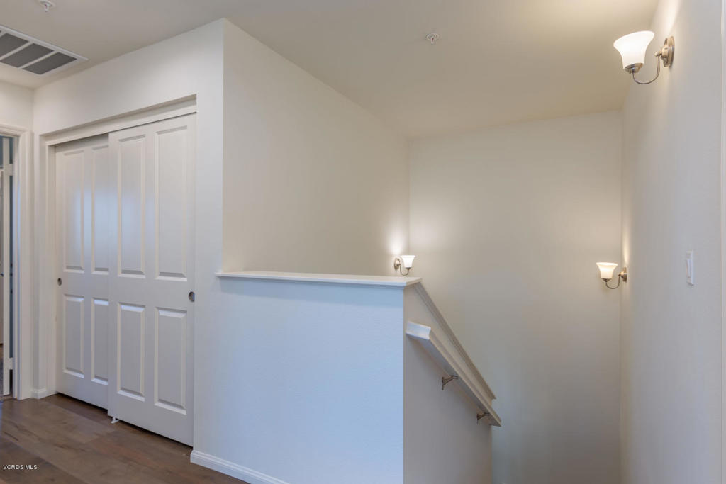 4080 Aurora Way Simi Valley, CA 93063 - Photo 11 of 22