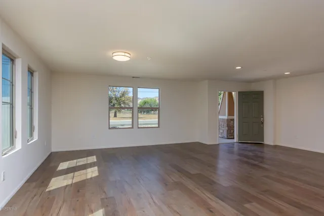 $1,125,000 | 4080 Aurora Way, Simi Valley, CA 93063
