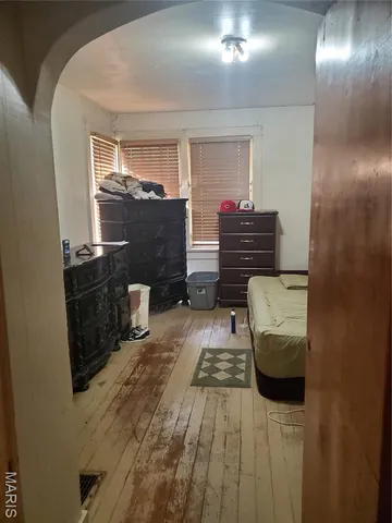 $25,000 | 1924 Bond Avenue, East St. Louis, IL 62207