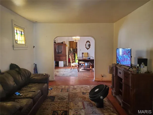 $25,000 | 1924 Bond Avenue, East St. Louis, IL 62207