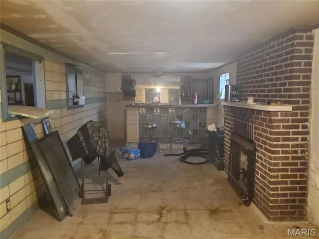 $25,000 | 1924 Bond Avenue, East St. Louis, IL 62207