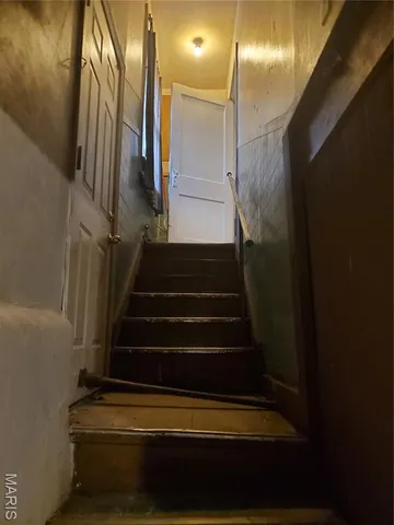 $25,000 | 1924 Bond Avenue, East St. Louis, IL 62207