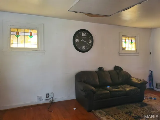 $25,000 | 1924 Bond Avenue, East St. Louis, IL 62207