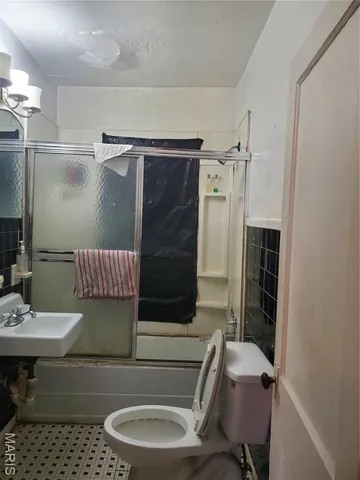 $25,000 | 1924 Bond Avenue, East St. Louis, IL 62207