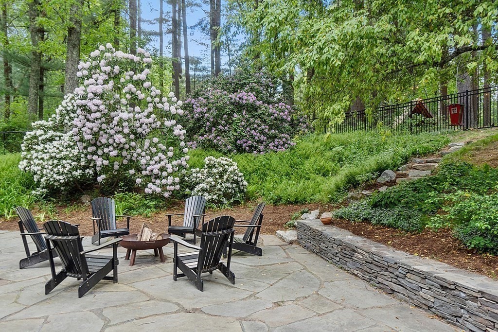127 Commerford Road Concord, MA 01742 - Photo 2 of 33 a view of an outdoor space with a house