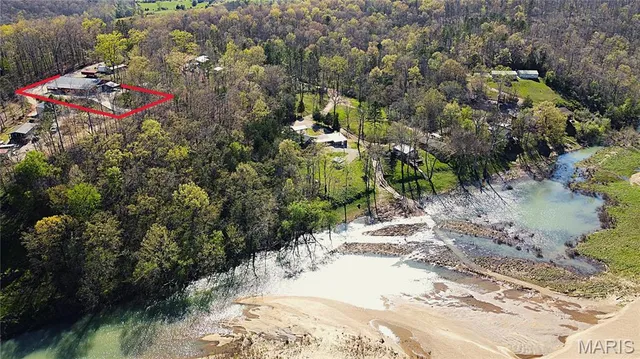 $437,000 | 98 Carter 132c, Van Buren, MO 63965