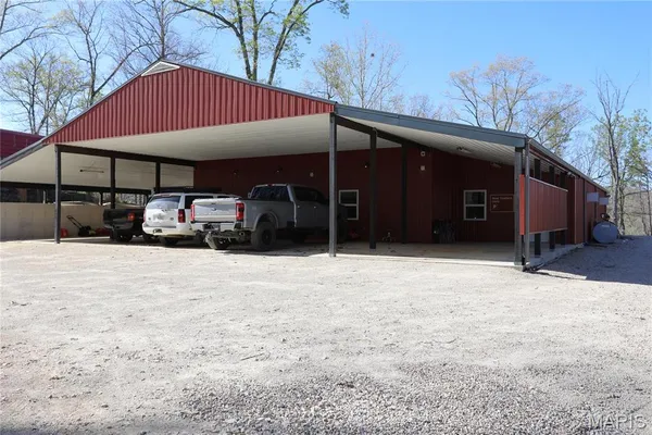 $437,000 | 98 Carter 132c, Van Buren, MO 63965