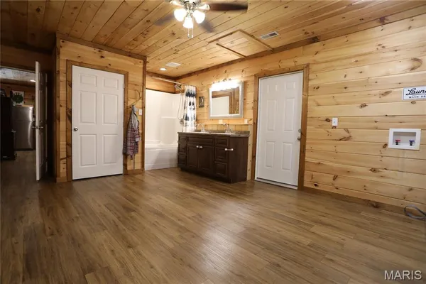 $437,000 | 98 Carter 132c, Van Buren, MO 63965