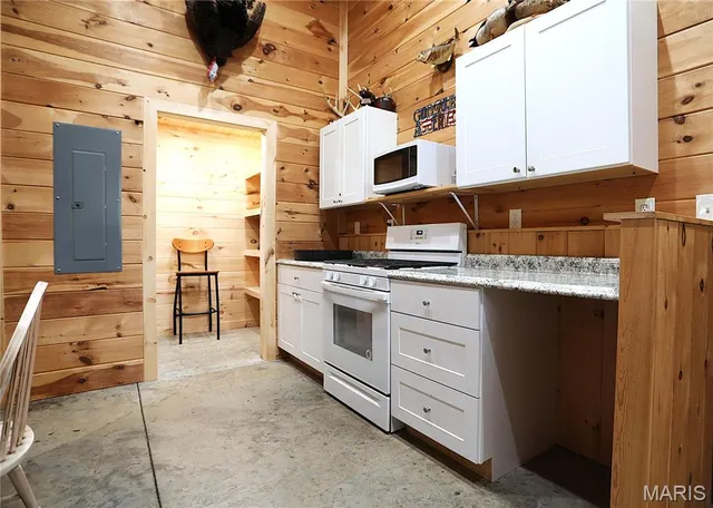 $437,000 | 98 Carter 132c, Van Buren, MO 63965