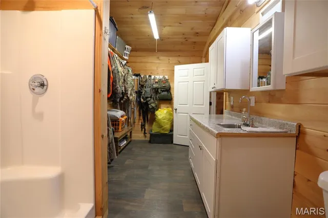 $437,000 | 98 Carter 132c, Van Buren, MO 63965